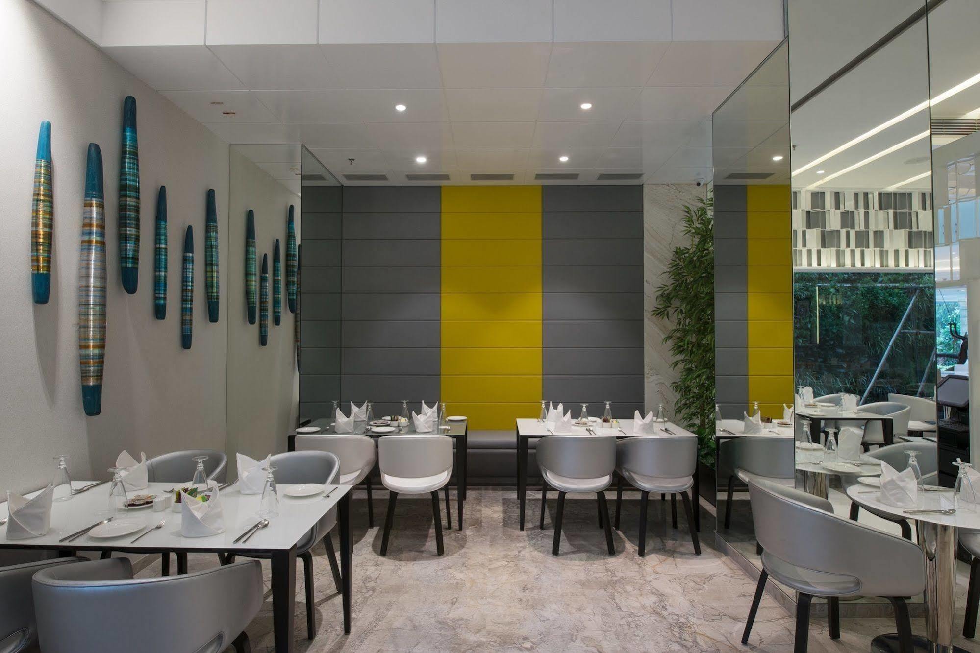 Eastin Residences Vadodara Exterior photo